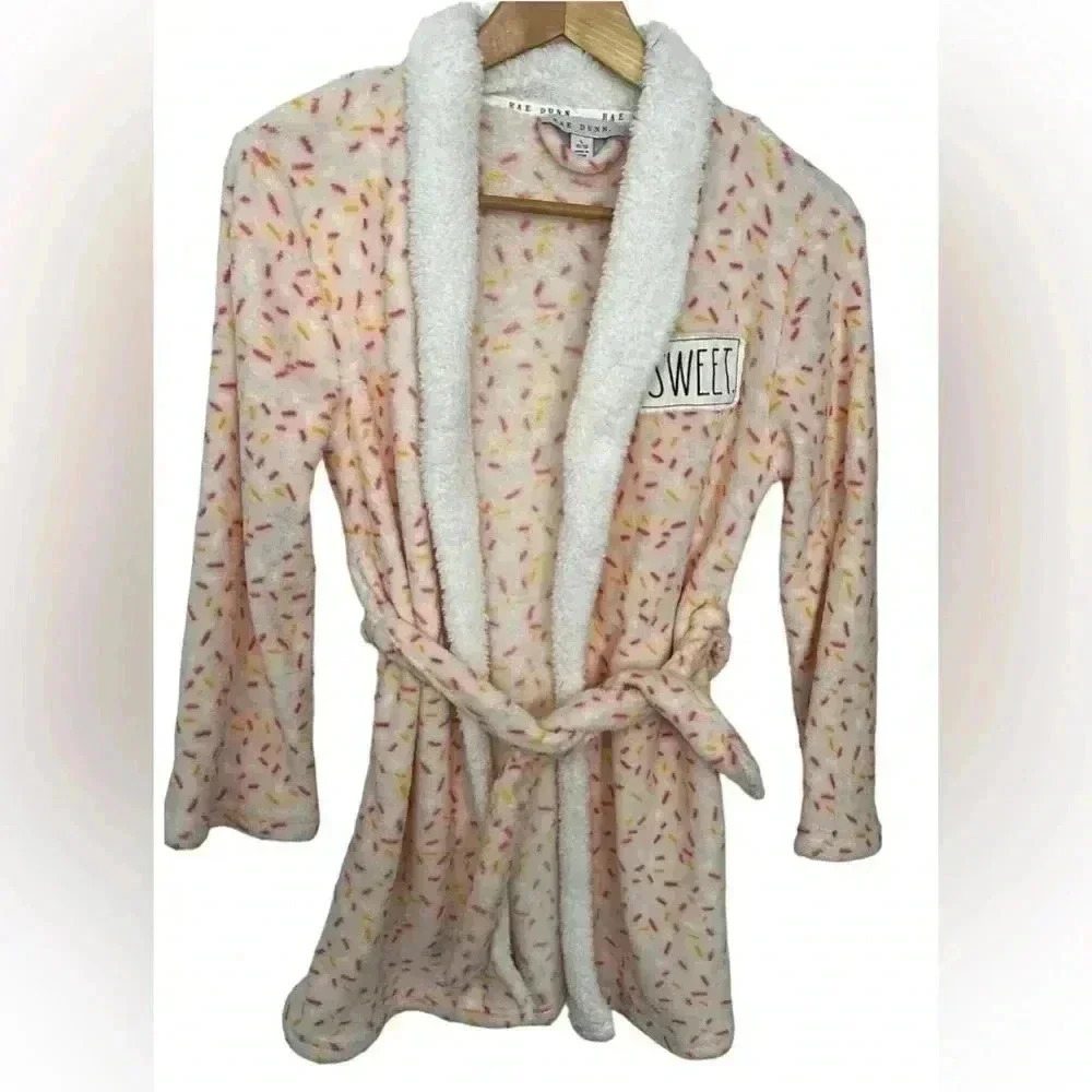 Rae Dunn girls medium robe (7/8)